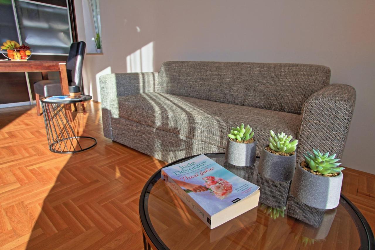 Studio Apartman Luka Senj  Eksteriør bilde